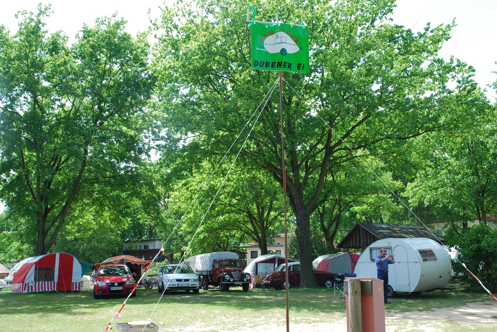 Camping mit Gruppen Gruppeduebener Ei